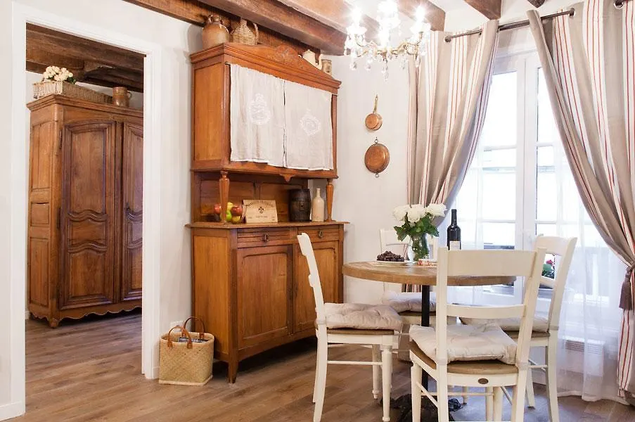Le Merlot Du Marais Apartmán *
